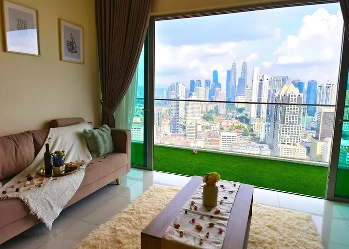 Rr327 Klcc View Wtc 5Pax 2Br Balcony Fireworks